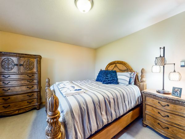 Aspen Home 950598