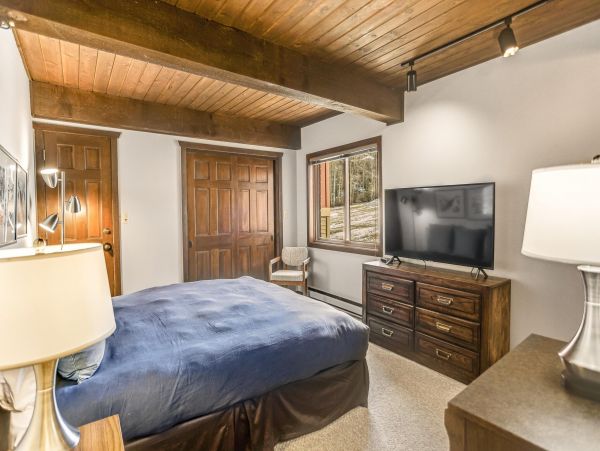 Ski In - Ski Out Snowmass Vacation Condo 3 Bedroom