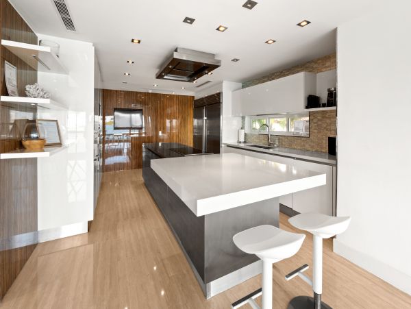 Luxury Eight Bedroom Home with Private Pool in Miami Beach