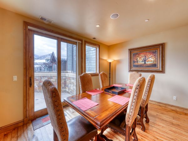 Three Bedroom Luxury Condo Sleeps 10 In Beaver Creek