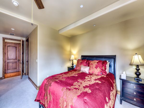 Three Bedroom Luxury Condo Sleeps 10 In Beaver Creek