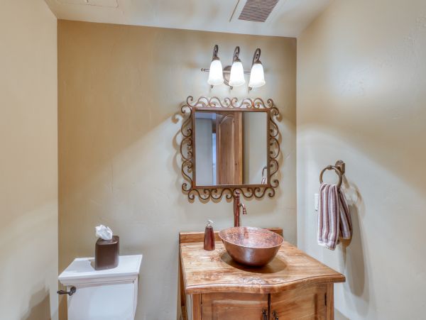 Three Bedroom Luxury Condo Sleeps 10 In Beaver Creek