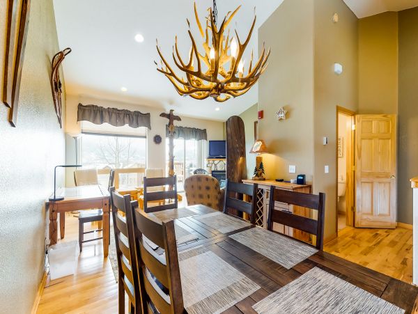 Silverthorne 3 Bedroom Sleeps 8 Vacation Townhome