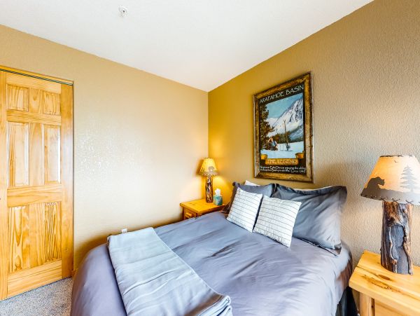 Silverthorne 3 Bedroom Sleeps 8 Vacation Townhome