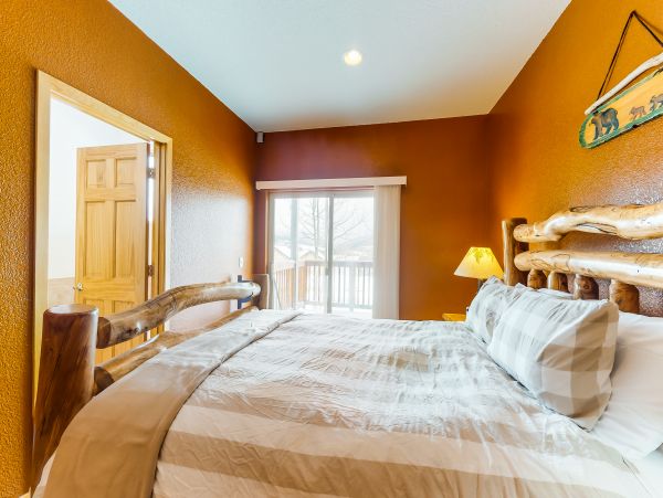 Silverthorne 3 Bedroom Sleeps 8 Vacation Townhome