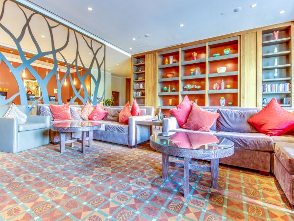 Avon Condo 950677