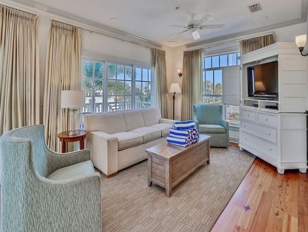 Gulf-front Holmes Beach Vacation Condo Sleeps 8 Guests