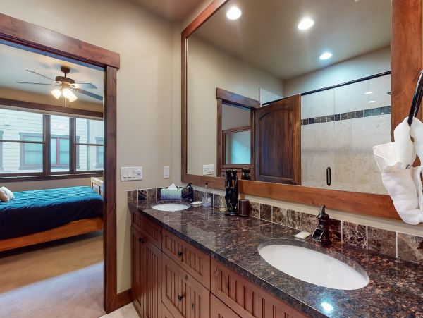 Breckenridge Home 950680