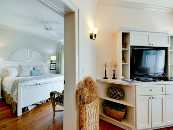 Luxury Holmes Beach Vacation Beach Condo Sleeps 6 Guests