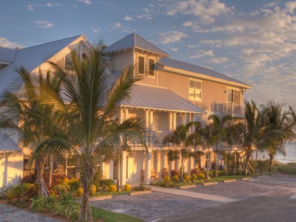 Two Bedroom Holmes Beach Vacation Condo Sleeps 6 Guests