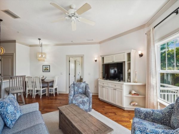 Two Bedroom Holmes Beach Vacation Condo Sleeps 6 Guests