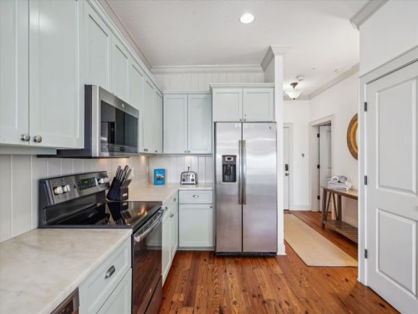 Two Bedroom Holmes Beach Vacation Condo Sleeps 6 Guests