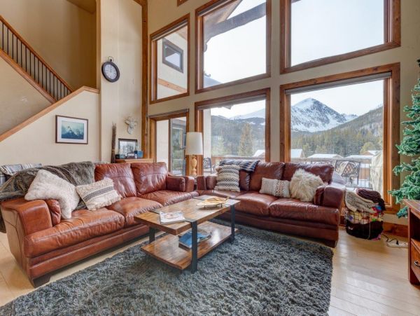 Beautiful Vacation Home in Breckenridge Sleeps Twelve Guests