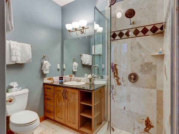 Beautiful Vacation Home in Breckenridge Sleeps Twelve Guests