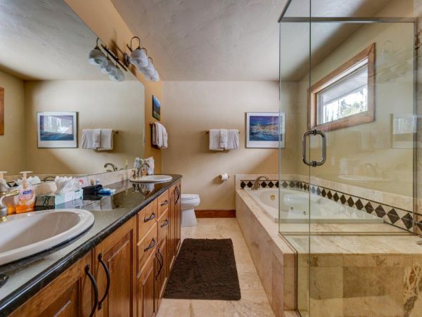 Beautiful Vacation Home in Breckenridge Sleeps Twelve Guests