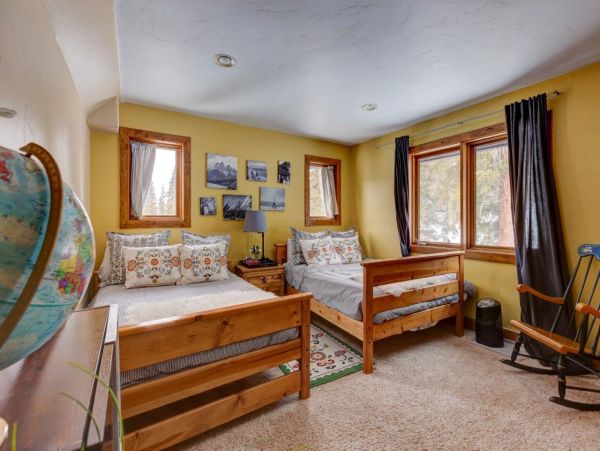 Beautiful Vacation Home in Breckenridge Sleeps Twelve Guests