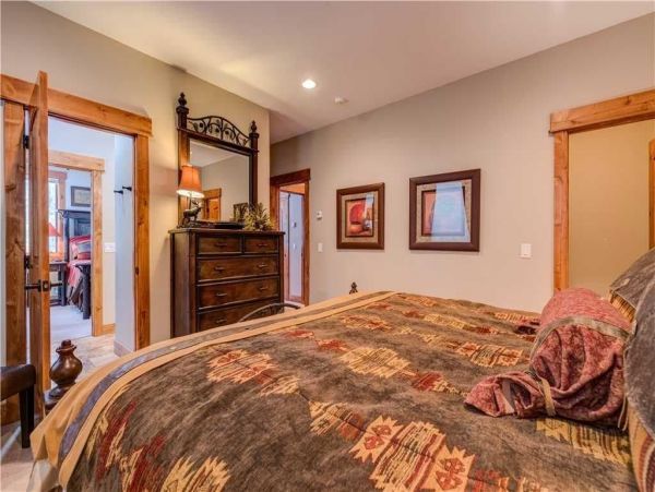 Breckenridge Home 950731