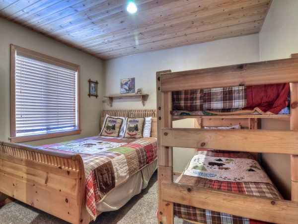 Big Bear Home 950767