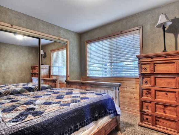 Big Bear Home 950772