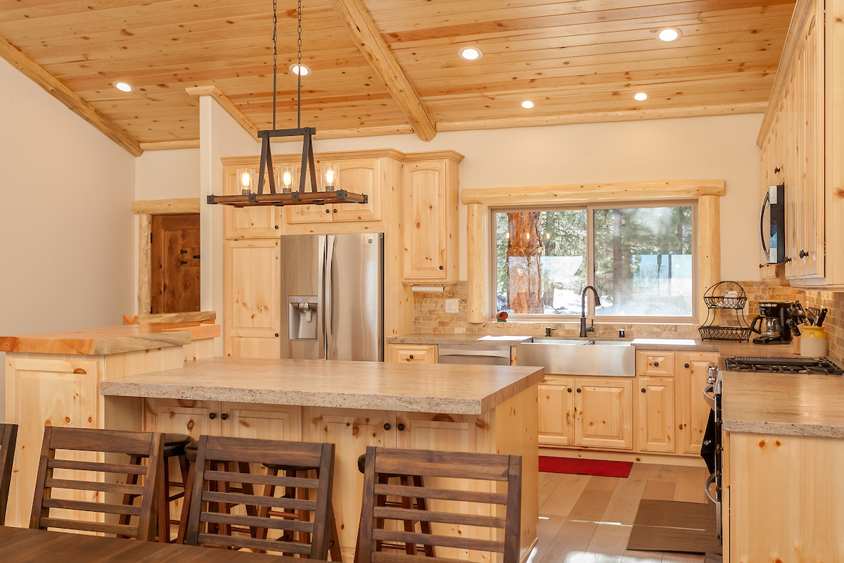 Big Bear Home 950773