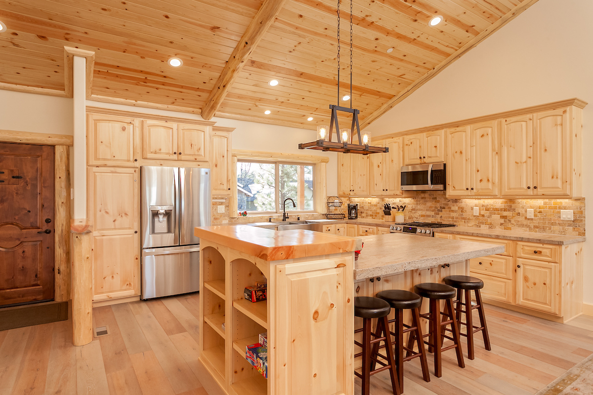 Big Bear Home 950773
