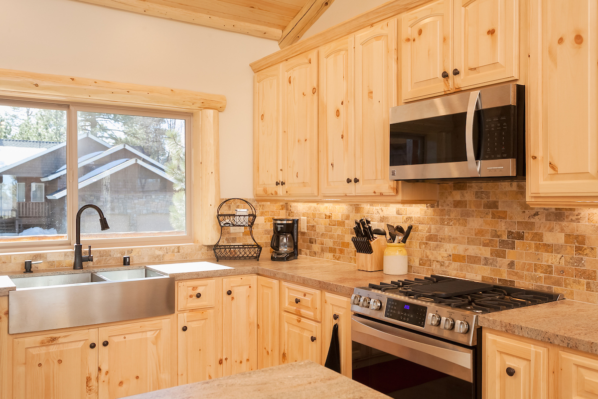 Big Bear Home 950773
