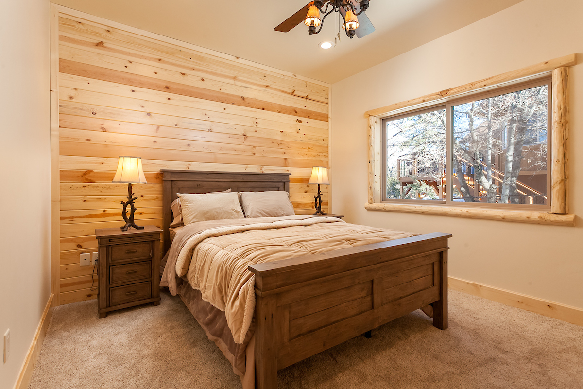 Big Bear Home 950773