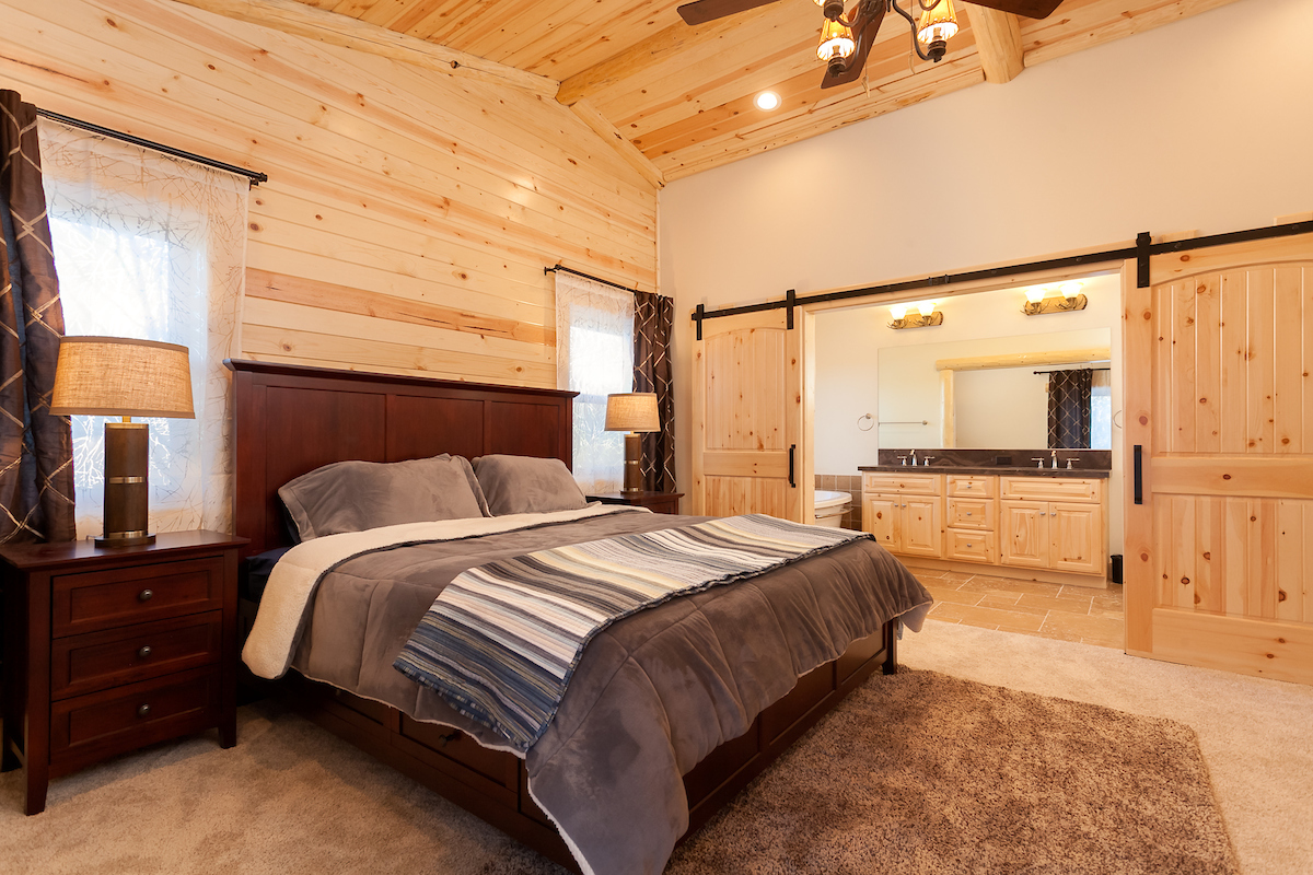 Big Bear Home 950773