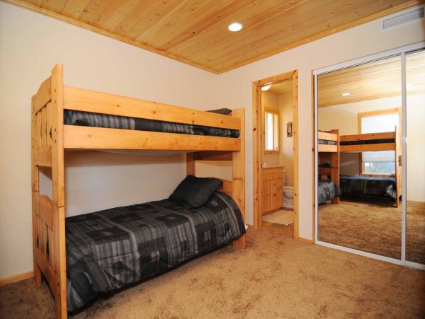 Big Bear Home 950778
