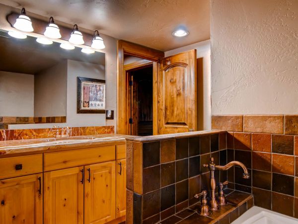 Breckenridge Home 950877