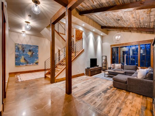Breckenridge Home 950879