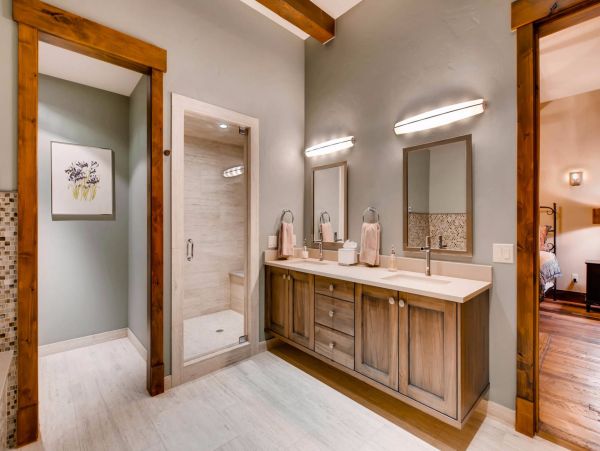 Breckenridge Home 950879