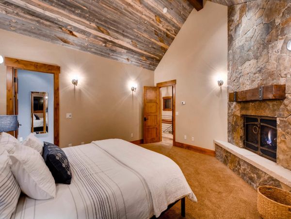 Breckenridge Home 950879