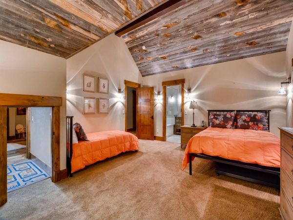 Breckenridge Home 950879