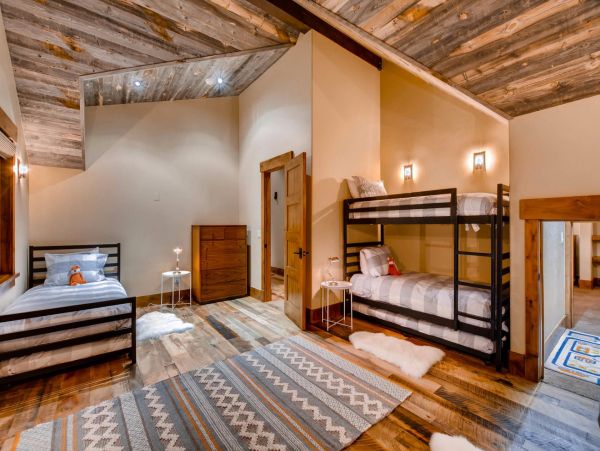 Breckenridge Home 950879