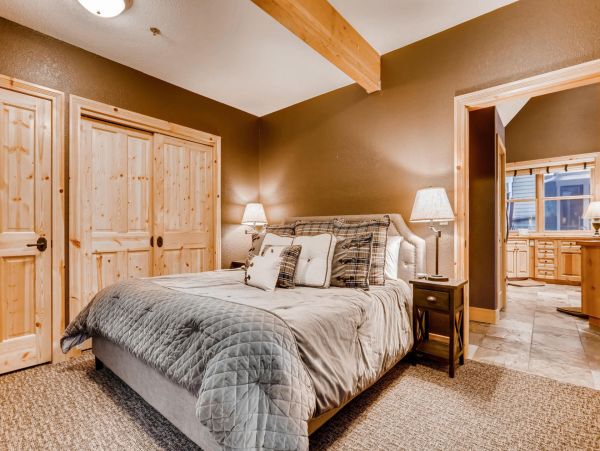 Breckenridge Home 950880