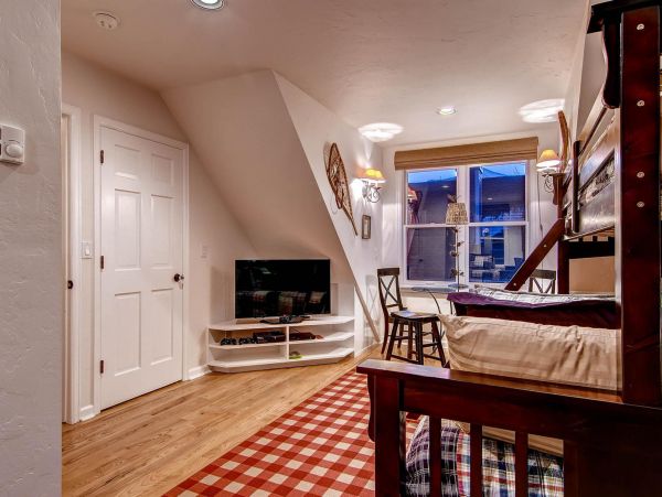 Breckenridge Home 950881
