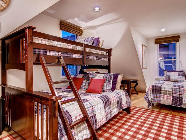 Breckenridge Home 950881