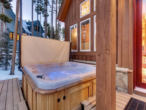 Seven Bedroom Luxury Vacation Lodge True Luxury