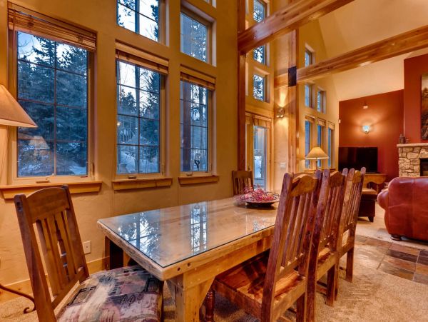 Seven Bedroom Luxury Vacation Lodge True Luxury