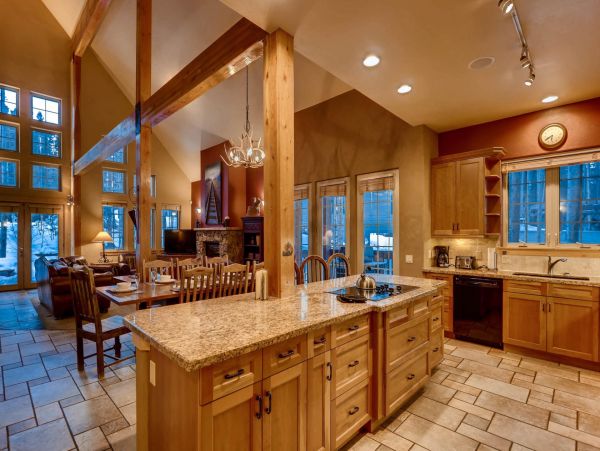 Seven Bedroom Luxury Vacation Lodge True Luxury