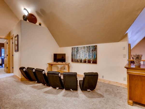 Seven Bedroom Luxury Vacation Lodge True Luxury