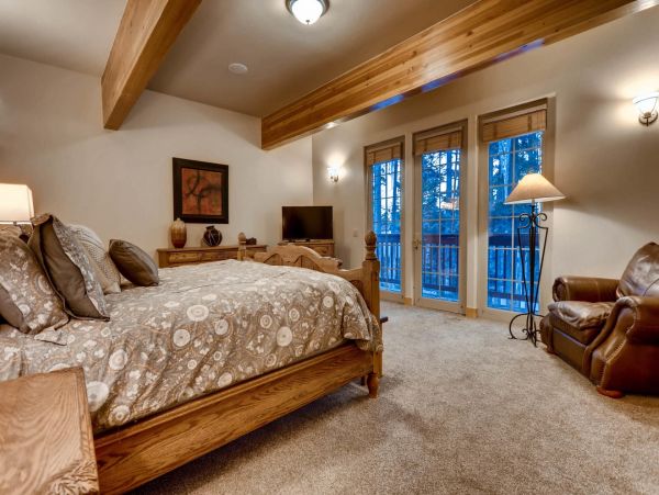 Seven Bedroom Luxury Vacation Lodge True Luxury