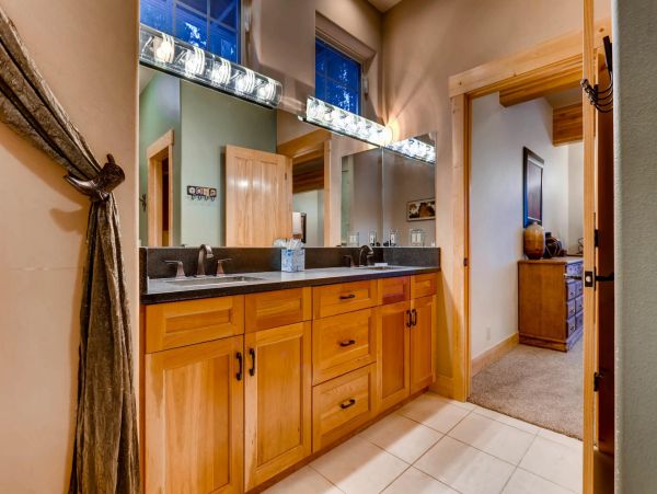 Seven Bedroom Luxury Vacation Lodge True Luxury