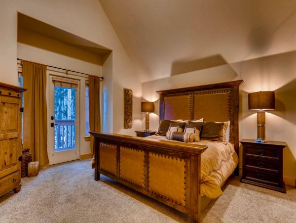 Seven Bedroom Luxury Vacation Lodge True Luxury
