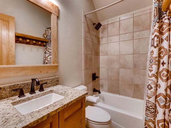 Seven Bedroom Luxury Vacation Lodge True Luxury