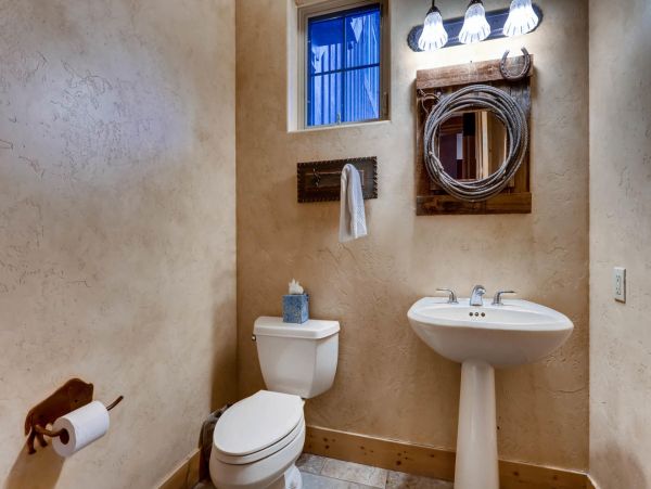 Seven Bedroom Luxury Vacation Lodge True Luxury
