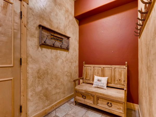 Seven Bedroom Luxury Vacation Lodge True Luxury
