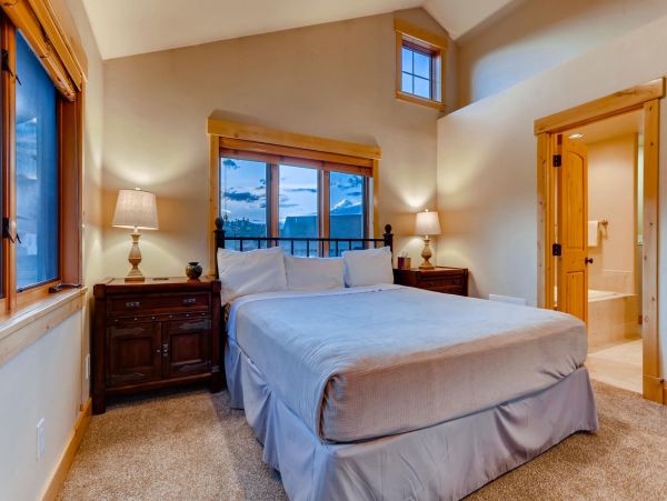 Breckenridge Home 950886