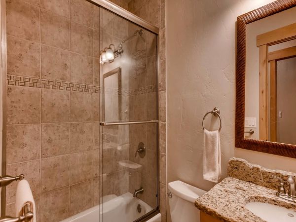 Breckenridge Home 950886